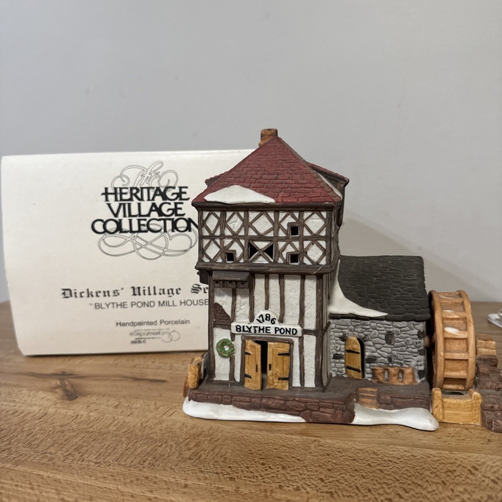 Dept 56 Blythe Pond Mill House Dickens Heritage Village 6508-0 W/Light Christmas